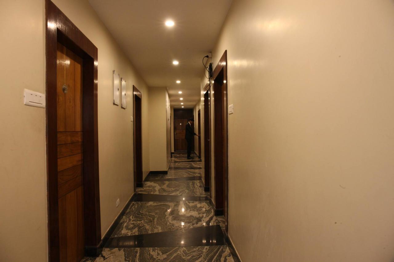 Hotel Welcome Palace Agartala Exterior photo