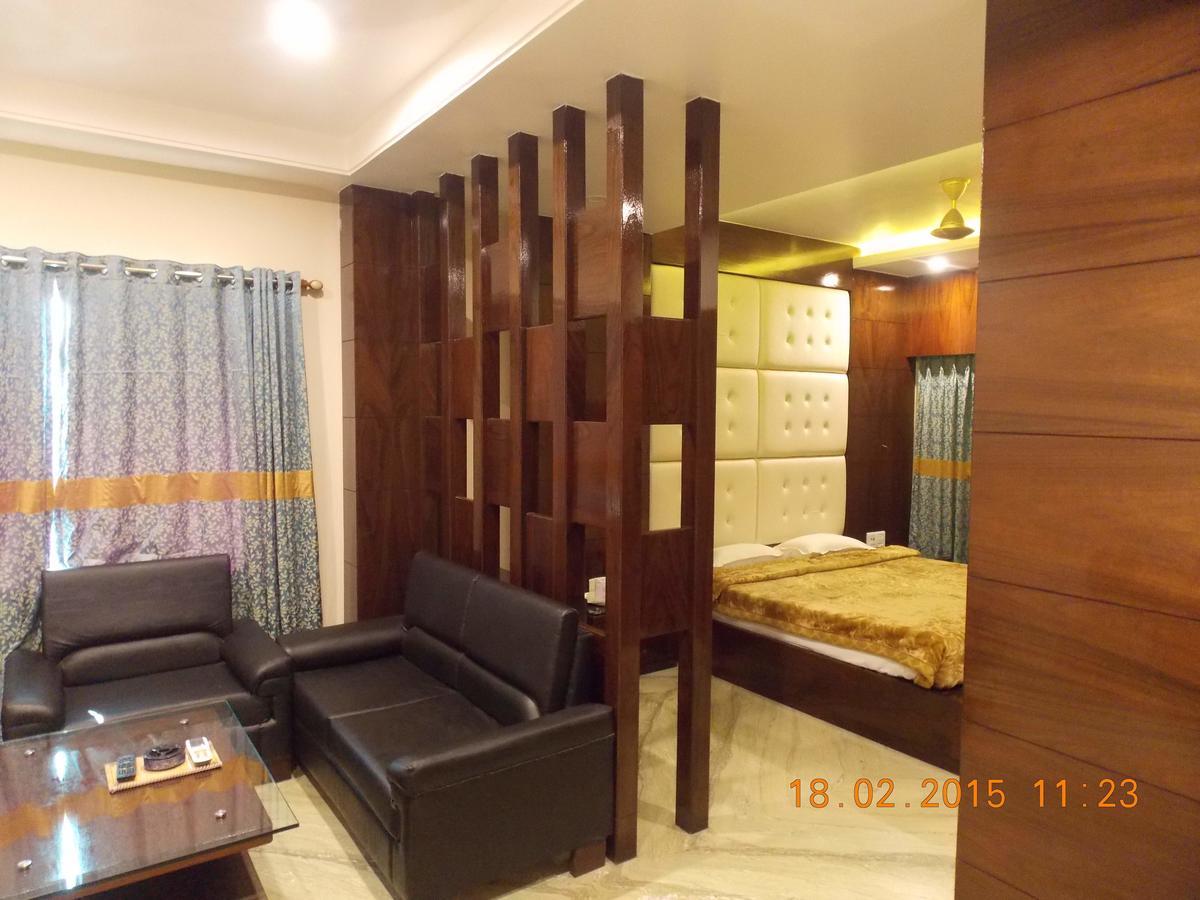 Hotel Welcome Palace Agartala Room photo