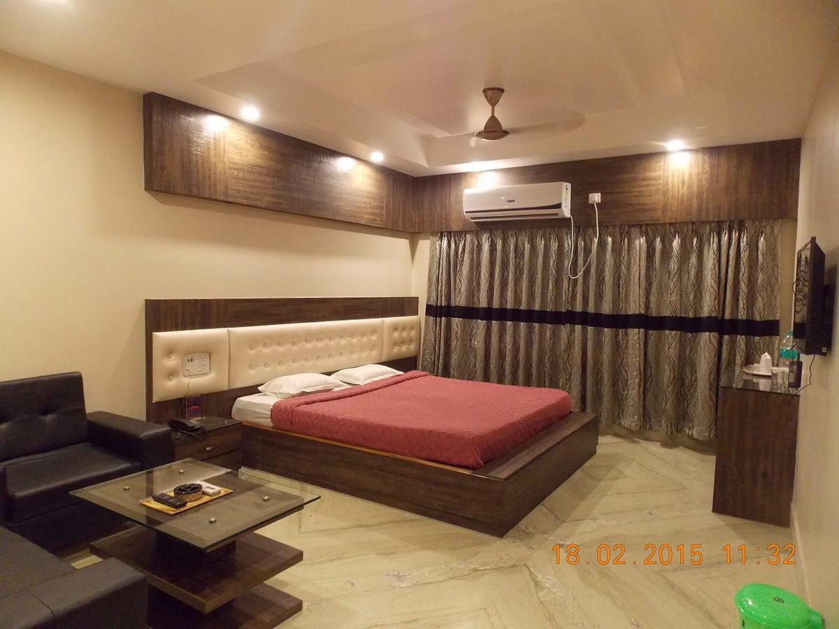 Hotel Welcome Palace Agartala Room photo